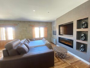 Living area - Vive la Plaza Mayor, Salamanca: Exclusive duplex with 3 balconies overlooking the Plaza itself (Salamanca)
