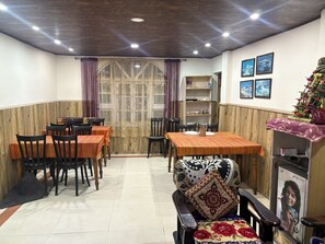 Dining - Hotel Snow View Gangtok (Gangtok)