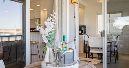 Remodeled 4BR Bayfront Home | Sleeps 12 | Stunning Views + BBQ Patio