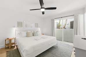 2 bedrooms, iron/ironing board, free WiFi, bed sheets - Cozy 2BR Bayfront Home | Patio + Water Views in Mission Beach (San Diego)