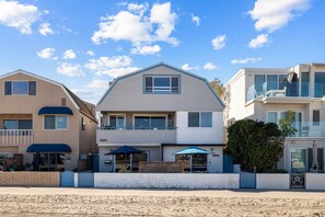 Exterior - Cozy 2BR Bayfront Home | Patio + Water Views in Mission Beach (San Diego)