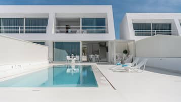 Luxe villa, privézwembad, uitzicht op zee | Privézwembad