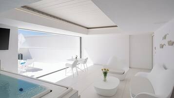 One-Bedroom Apartment with Garden View and Private Plunge Pool - Lower floor | Yksityinen uima-allas