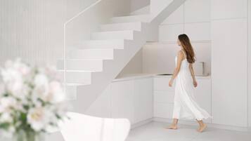 Vila superluxo, piscina particular, vista para o mar | Cozinha privada | Geladeira, micro-ondas, cooktop, máquina de café expresso