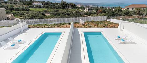 Villa luxueuse, piscine privĂ©e, vue sur la mer | Vue sur la plage ou lâocĂ©an