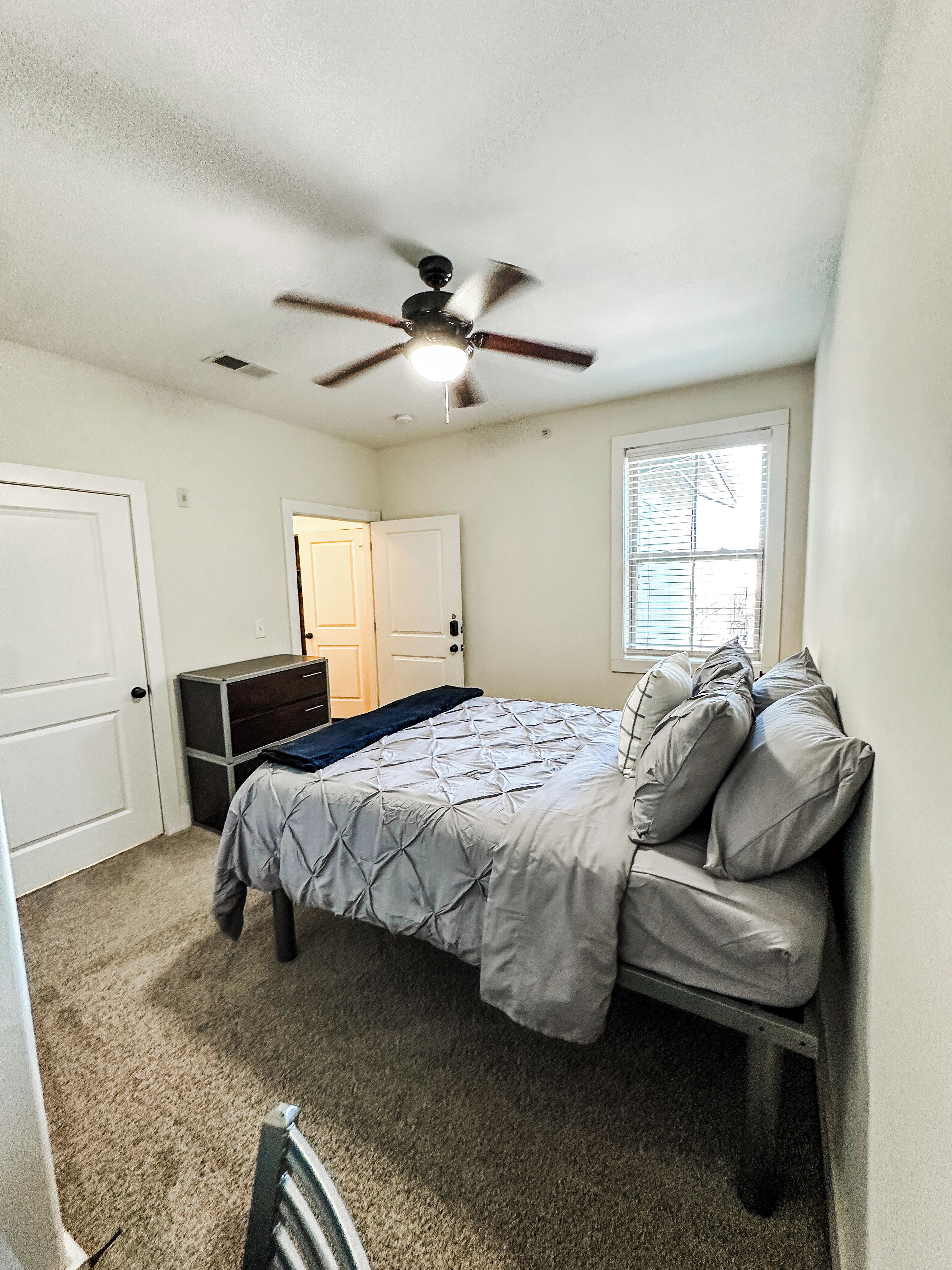 Signature Apartment, 4 Bedrooms, Pool Access | Desk, laptop workspace, free WiFi