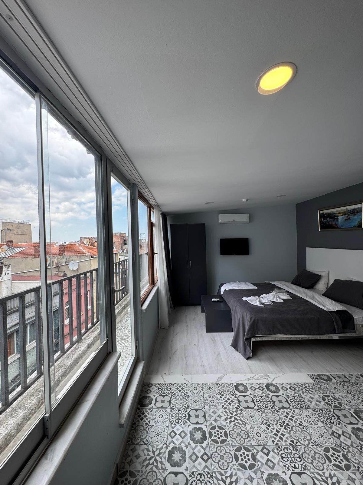 Comfort-Apartment, Stadtblick | Bettwäsche aus ägyptischer Baumwolle, hochwertige Bettwaren