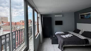 Comfort-Apartment, Stadtblick | Bettwäsche aus ägyptischer Baumwolle, hochwertige Bettwaren