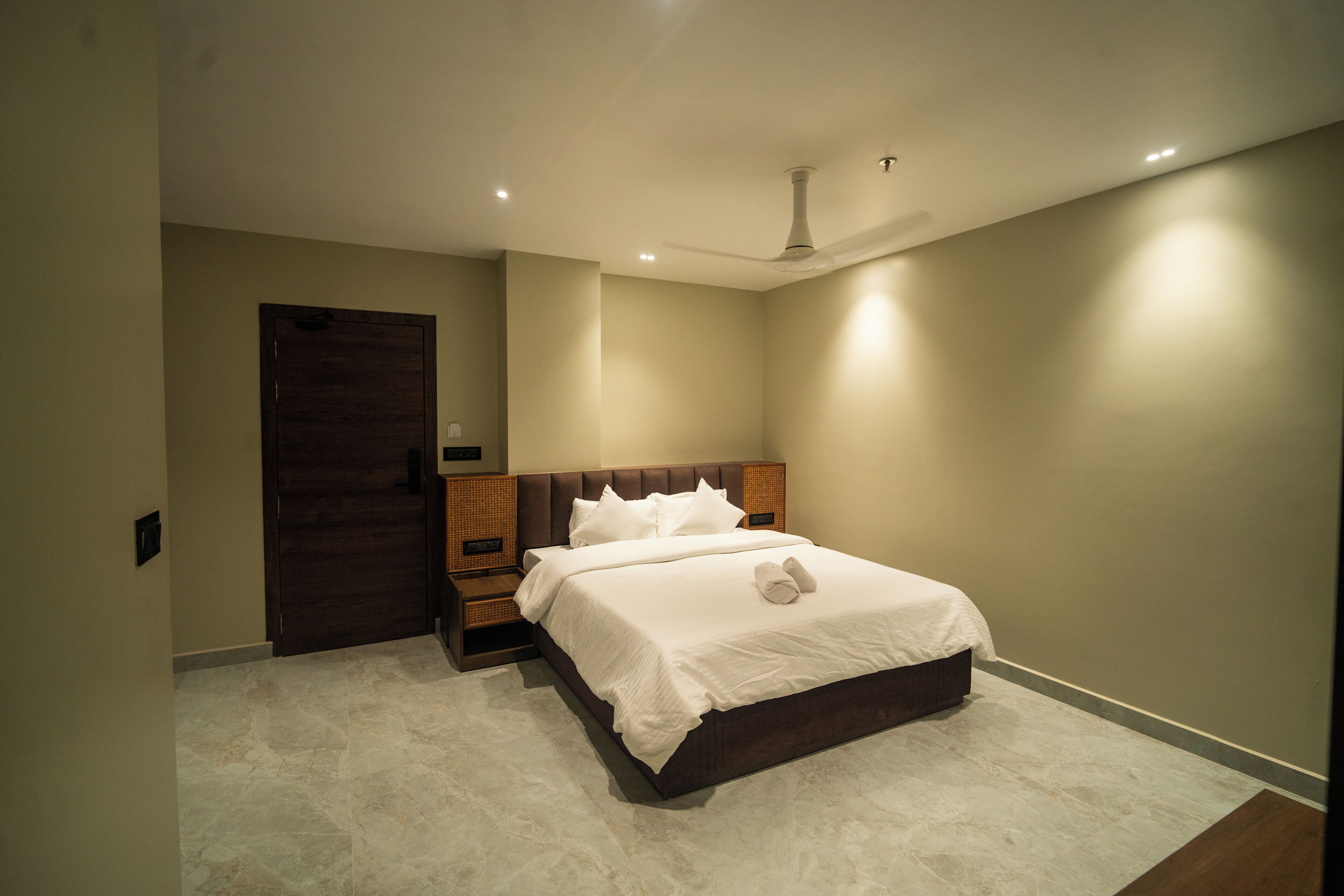 Deluxe City View Room