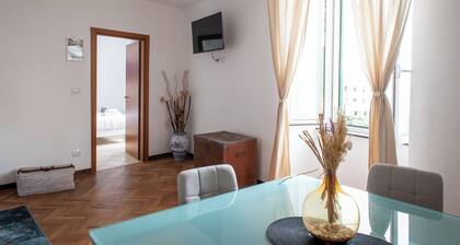 Principe Square Station - Room rentals within walking distance of train and cruises