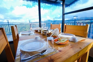 Dining - Aurora Ridge Residence (Dhari)