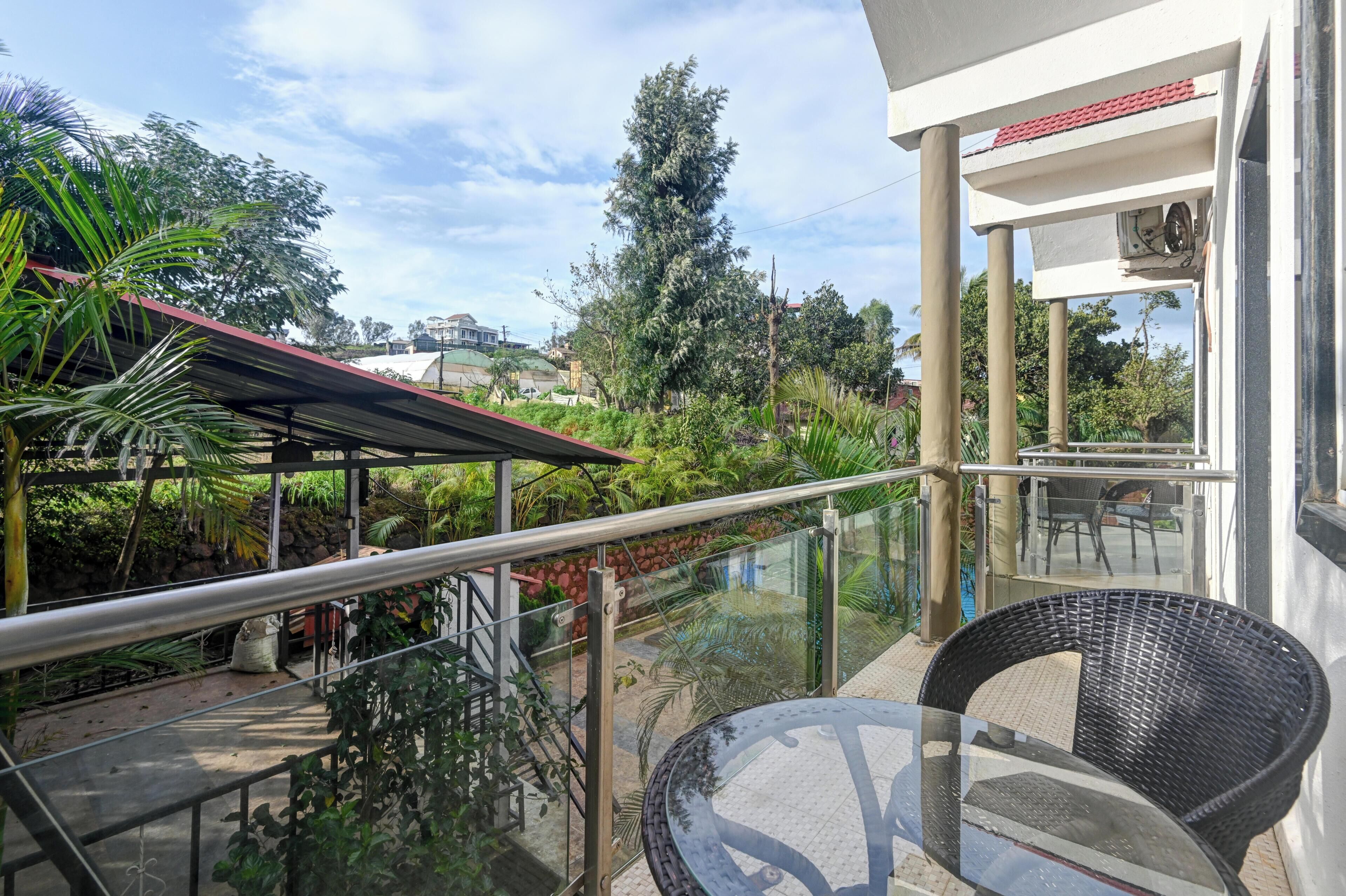 Eshwari Inn Deluxe AC room | Outdoor dining