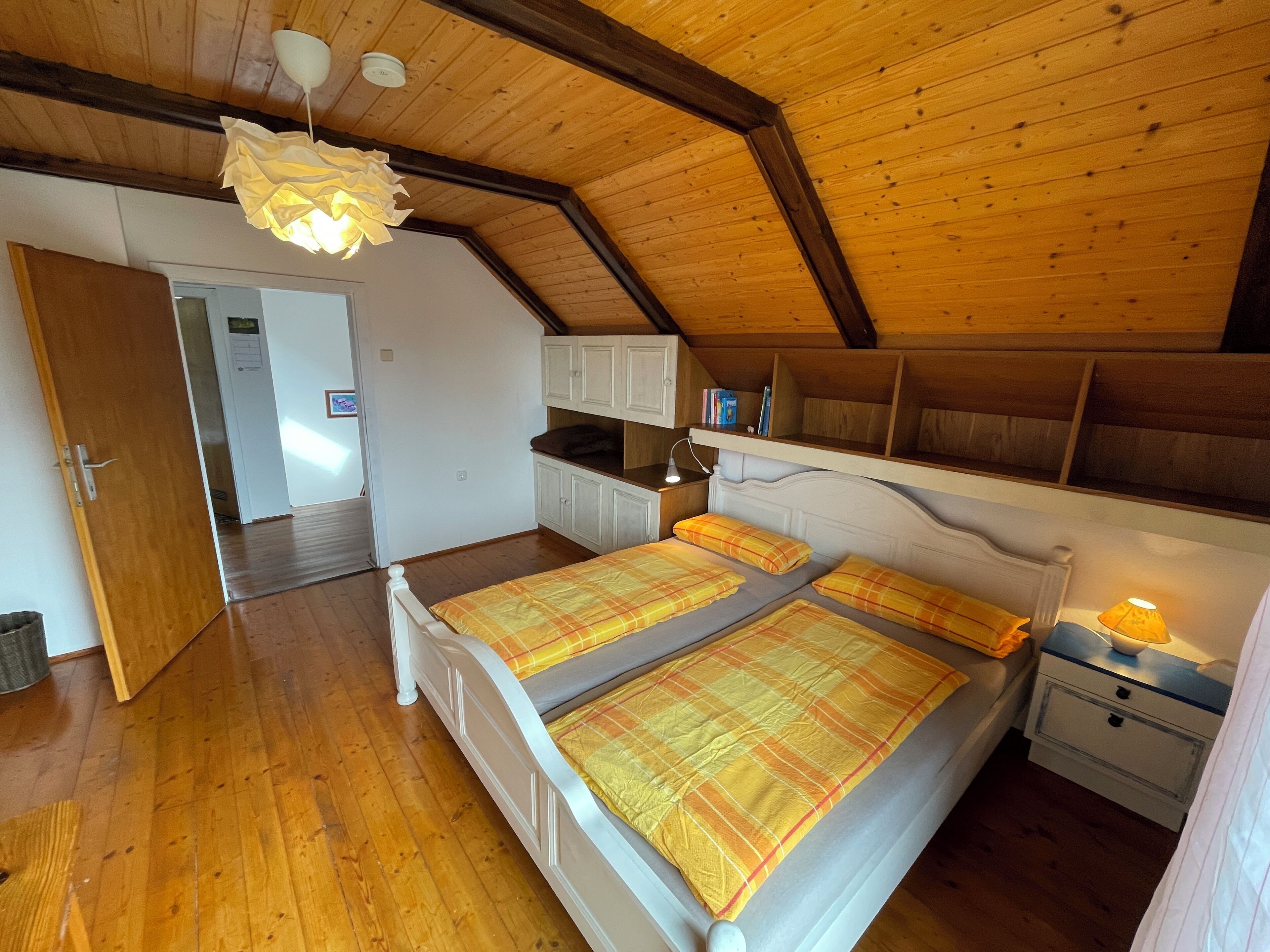 3 chambres, bureau, fer et planche à repasser, Wi-Fi gratuit