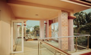 Premium Room | Property grounds - Hotel Chaitrangada (Bolpur)