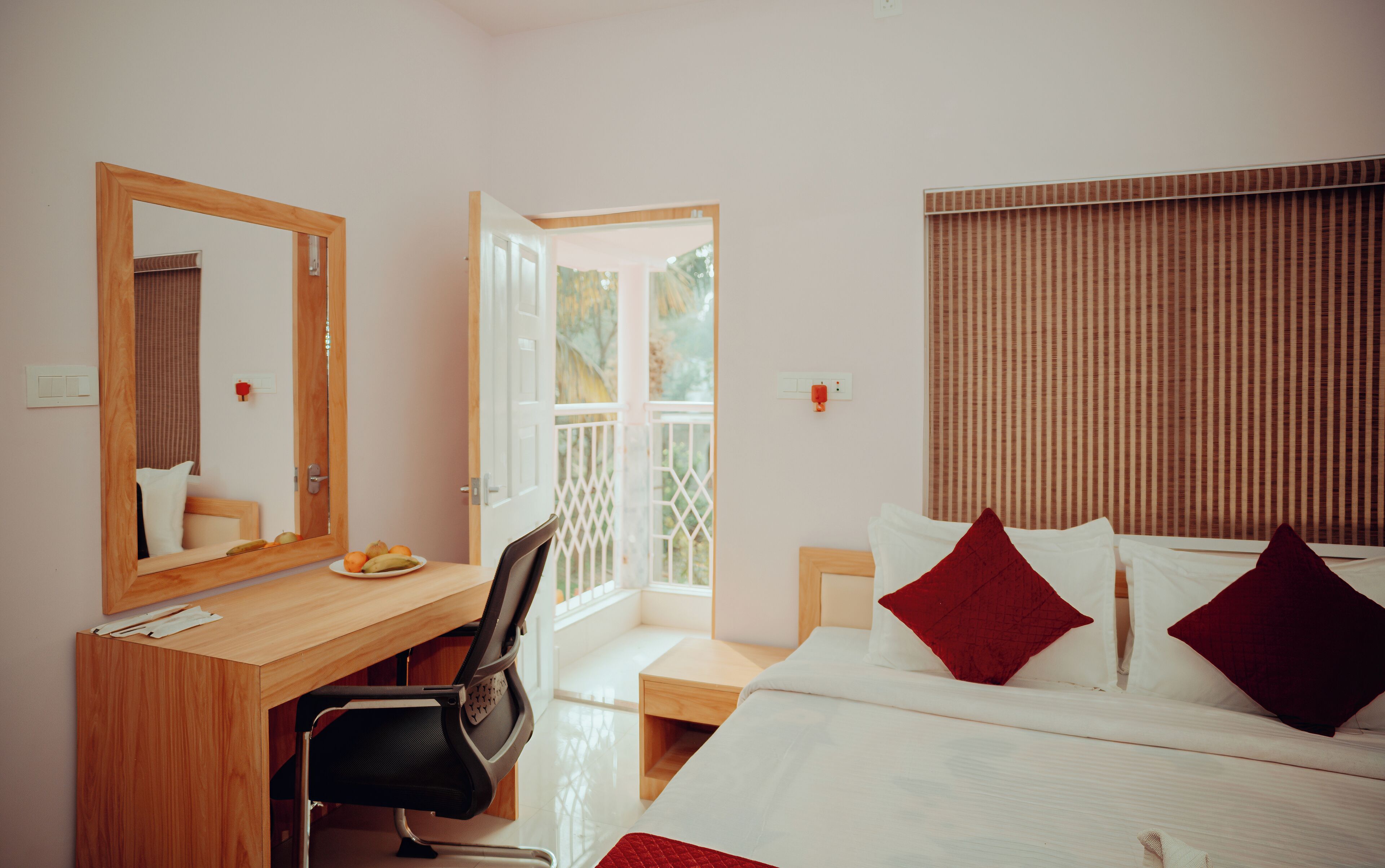 Rom – premium | Skrivebord og wi-fi (inkludert)