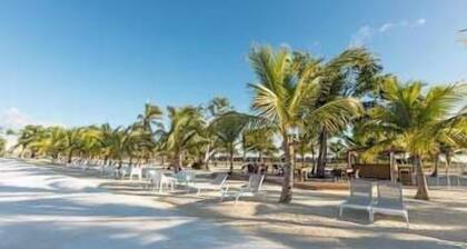 NOK Modern 1BR Apartment With Terrace in Vistacana