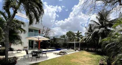 NOK Luxury 4BR Pool Villa in Manzanillo Cartagena