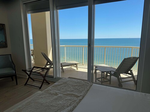Beachfront Penthouse With Gulf Views