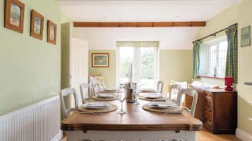House | 4 bedrooms, Internet