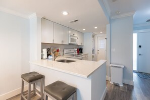 Fridge, microwave, oven, stovetop - 48 Hilton Head Cabanas: Steps to the Beach, 2 Bed, 2.5 Bath, Sleeps 6 Dogs OK (Hilton Head Island)