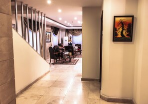 Free daily buffet breakfast - Atropat Palace Hotel (Baku)