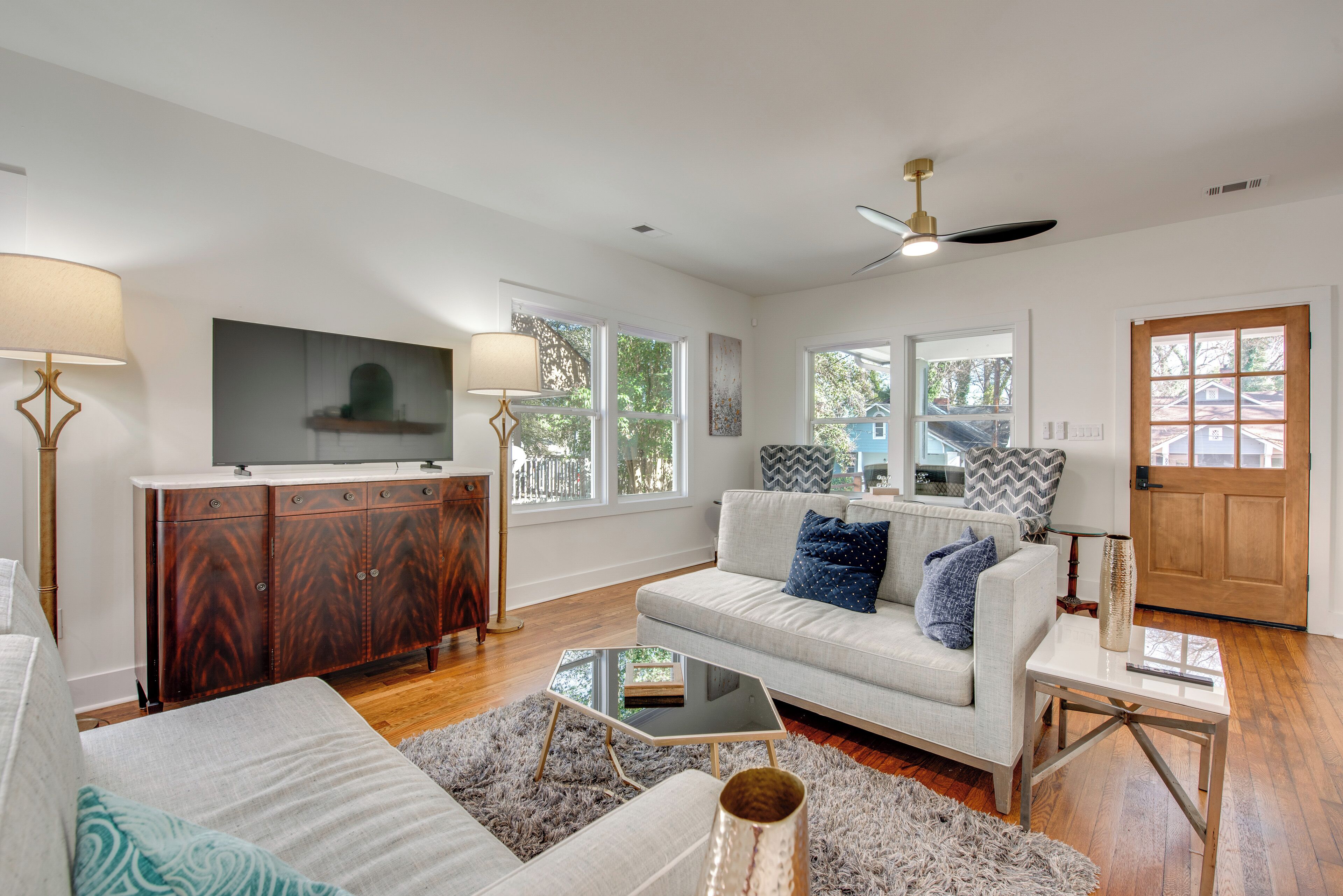 House (4 Bedrooms) | Front of property