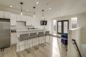 Ev (4 Bedrooms) | İç mekân