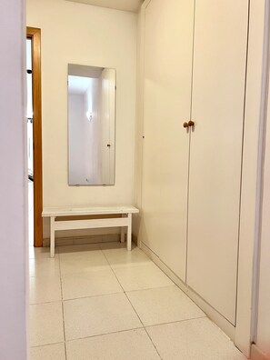 Interior - Cozy inner courtyard (city center) (Sabadell)