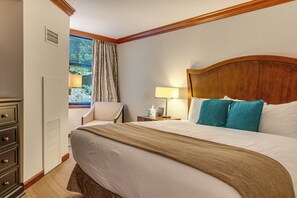 Apartment (1 Bedroom) | Interior - 1BR Suite w/ Fireplace, Resort Pools, Spa & Gym (Olympic Valley)