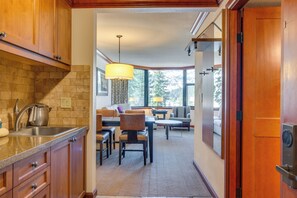 Apartment (2 Bedrooms) | Interior - Luxe North Lake Tahoe Getaway in Everline Resort! (Olympic Valley)