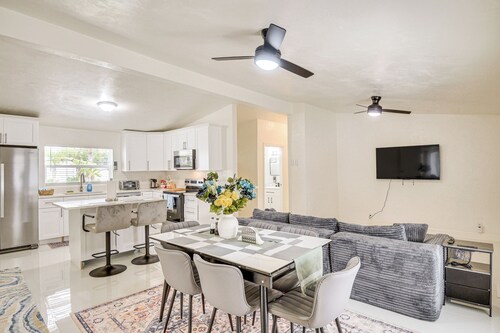 Walk to Romano Beachfront Park: Airy Home w/ Yard