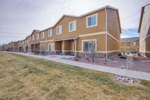 Apartment (3 Bedrooms) | Interior - Nurse-friendly Rental 2 Mi to St Francis Hospital! (Colorado Springs)