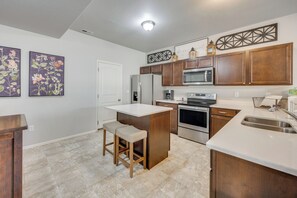 Apartment (3 Bedrooms) | Interior - Nurse-friendly Rental 2 Mi to St Francis Hospital! (Colorado Springs)