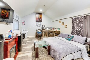 Căn hộ (0 Bedroom) | Mặt tiền nơi lưu trú
