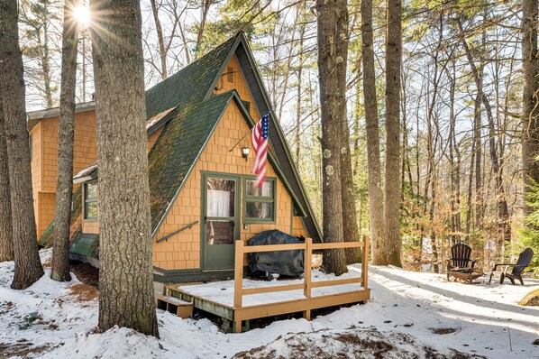 House (3 Bedrooms) | Front of property - 8 Mi to Cranmore Mtn Resort: A-frame w/ Fire Pit (Center Conway)