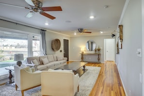 Interior - 1 Mi to Texas Tech: Group Getaway w/ Pool & Sauna! (Lubbock)