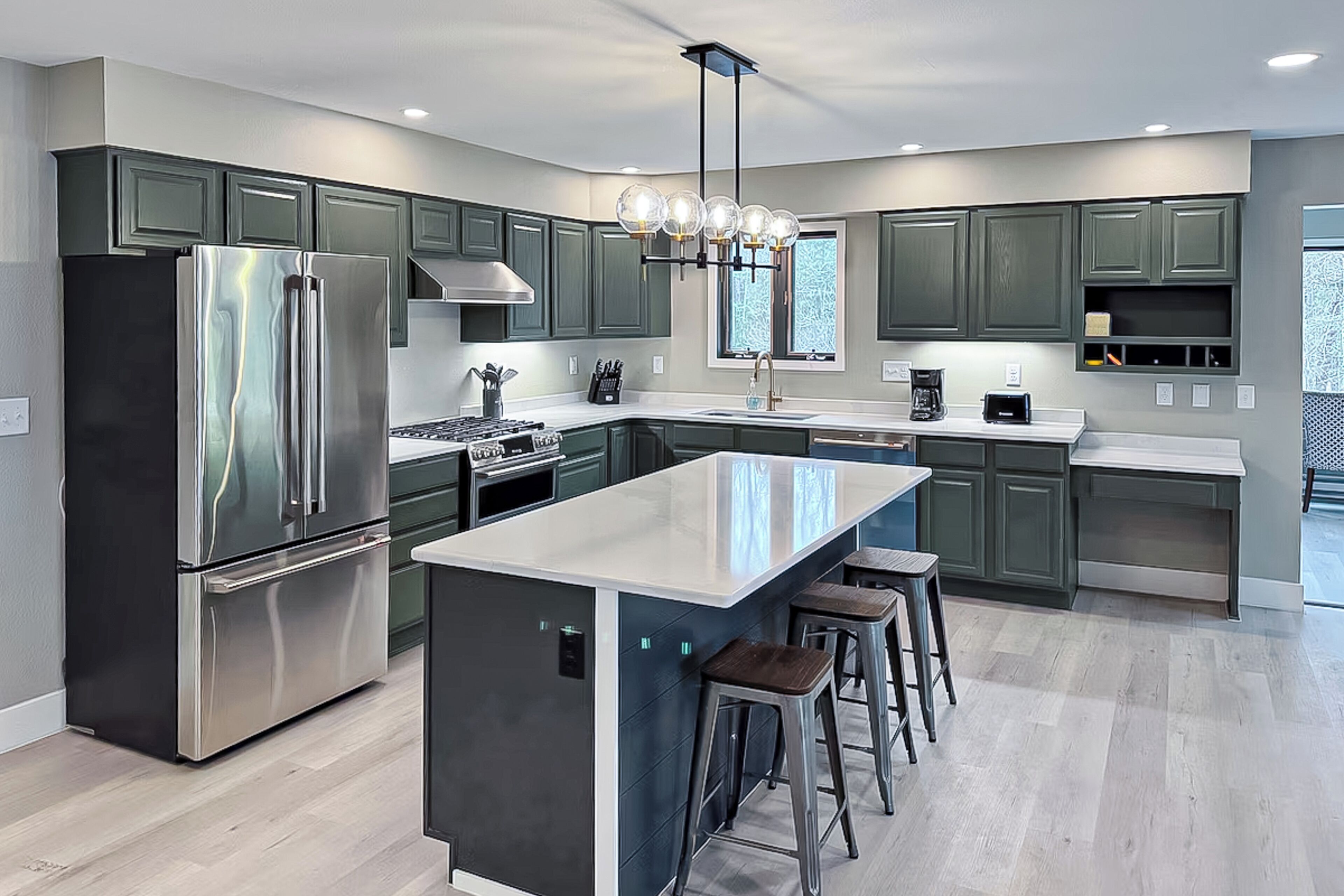 المنشأة من الداخل