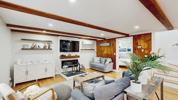 House (3 Bedrooms) | Front of property