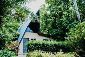 Exclusive Luxury Suite Stay In Shahapur | Exterior