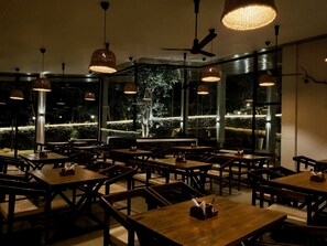 Dining - Birds Nest Resort - Thane (Shahapur)