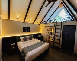 Family Room, Balcony, Garden View | Free WiFi