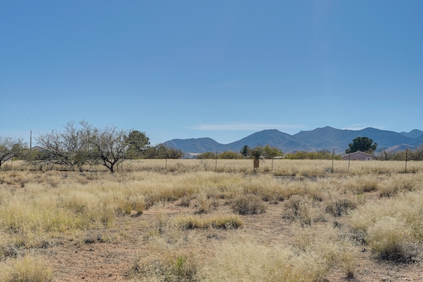 House (3 Bedrooms) | Depan hartanah