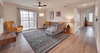 7 Mi to Dtwn Springfield: Cozy Condo w/ Balcony