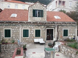 Exterior - "Dubrava" mit Blick auf das Wasser by Interhome (Dubrovnik)