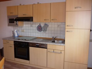 Fridge, microwave, oven, dishwasher - Moderne Ferienwohnung mit Gartennutzung by Interhome (Spiegelau)