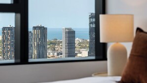 Unclassified image, 4 of 30, button - Modern Docklands Apartment | River Views | Near CBD & Stadium (Docklands)