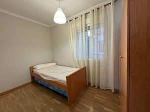 2 sovrum och sängkläder