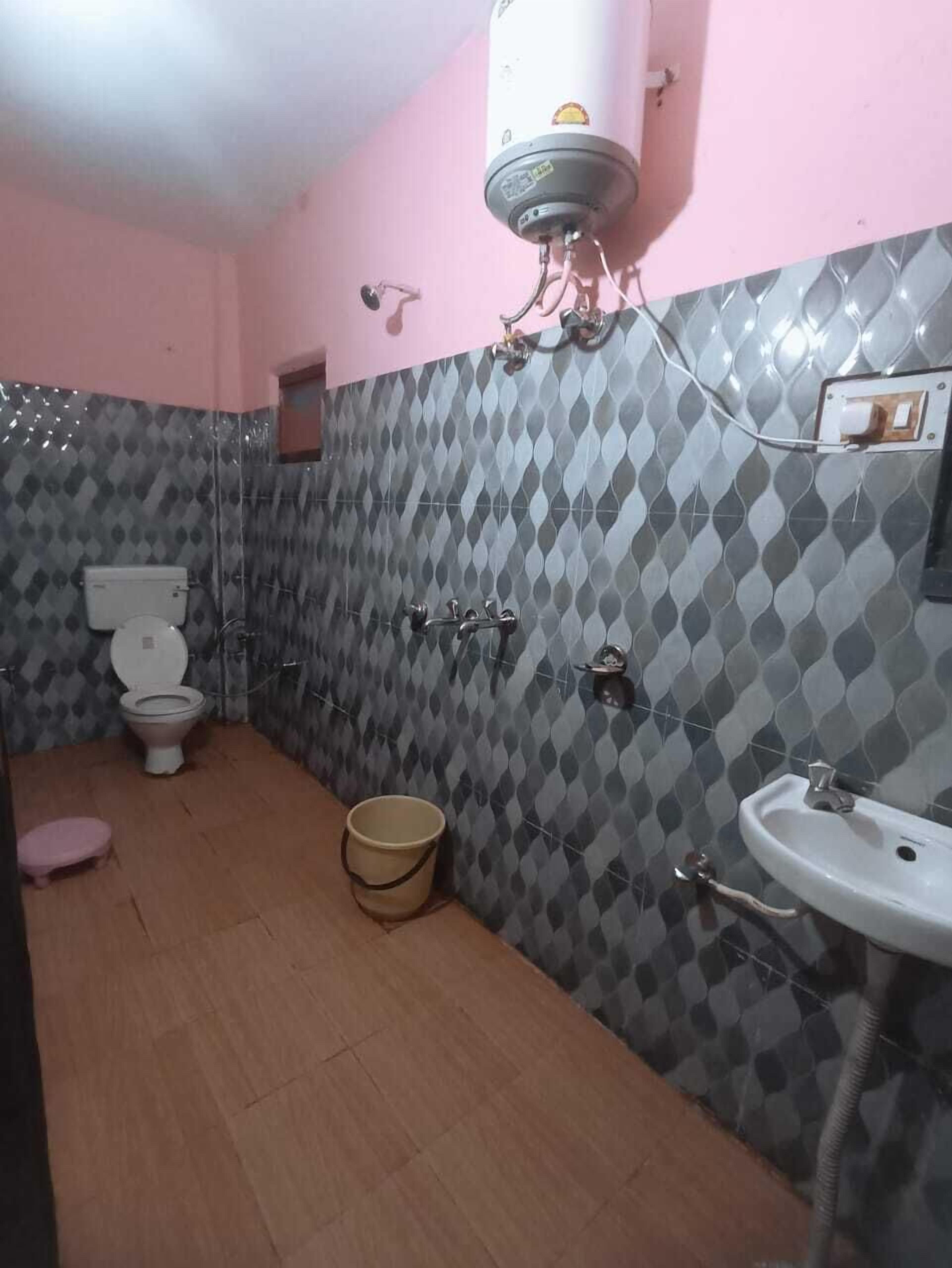 Ducha, artículos de tocador gratuitos, toallas, jabón