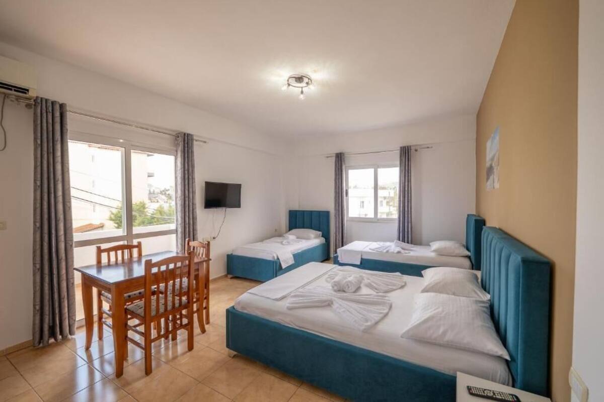 Habitación familiar | Sistema de insonorización, wifi gratis, ropa de cama