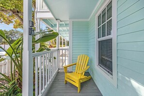 Property grounds - A & E's Tranquil Tides at the Truman Annex in Key West (Key West)